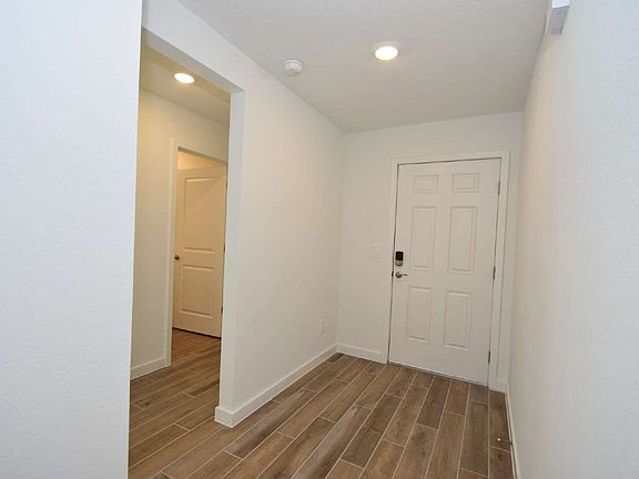 5th image of 10 Oconee Dr