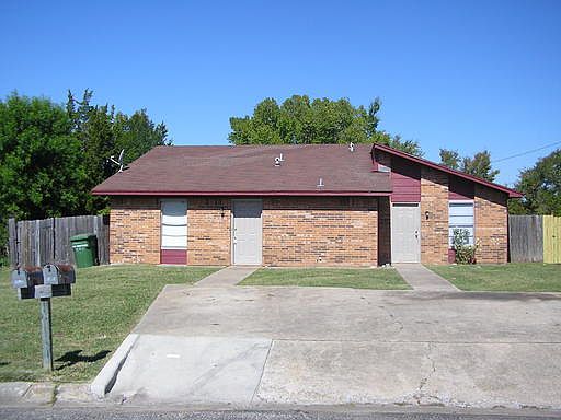 1st image of 2701B Sprucewood St