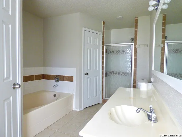 10038 Aztec Vlg — Photo 12