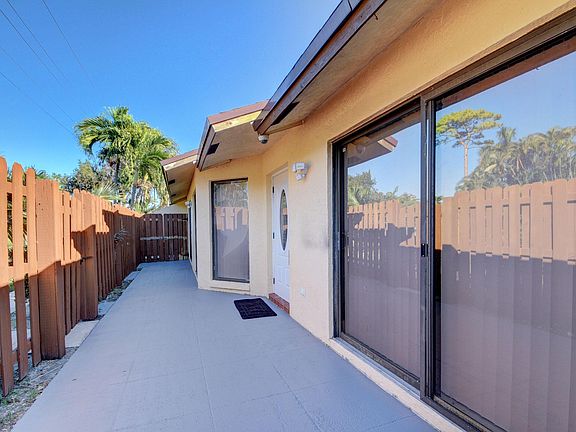 4th image of 251 Springdale Cir #251