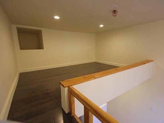 2nd image of 131 W 15th St #6