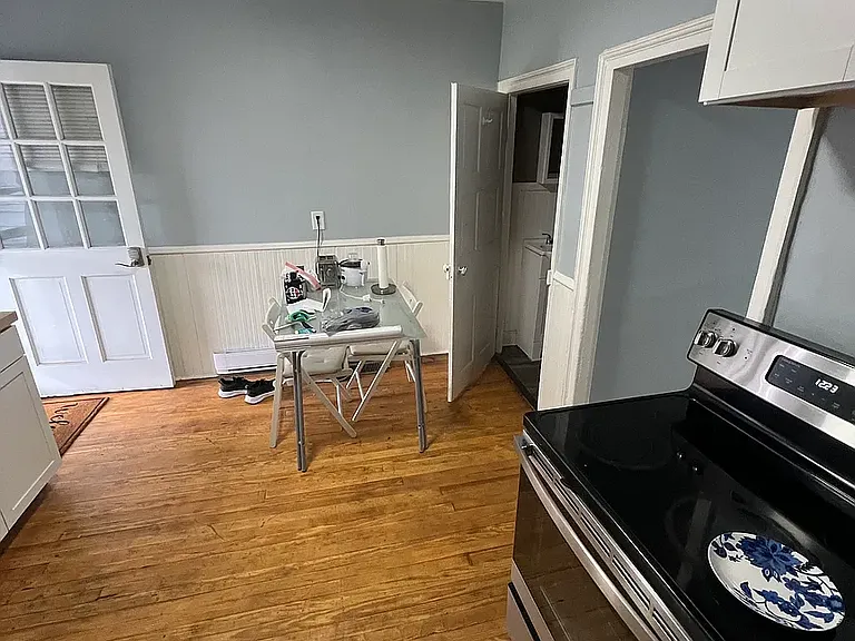116 E Main St — Photo 6