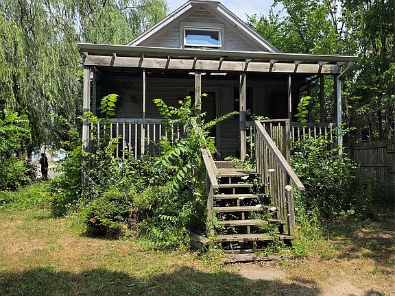 5th image of 1045 Ontario St