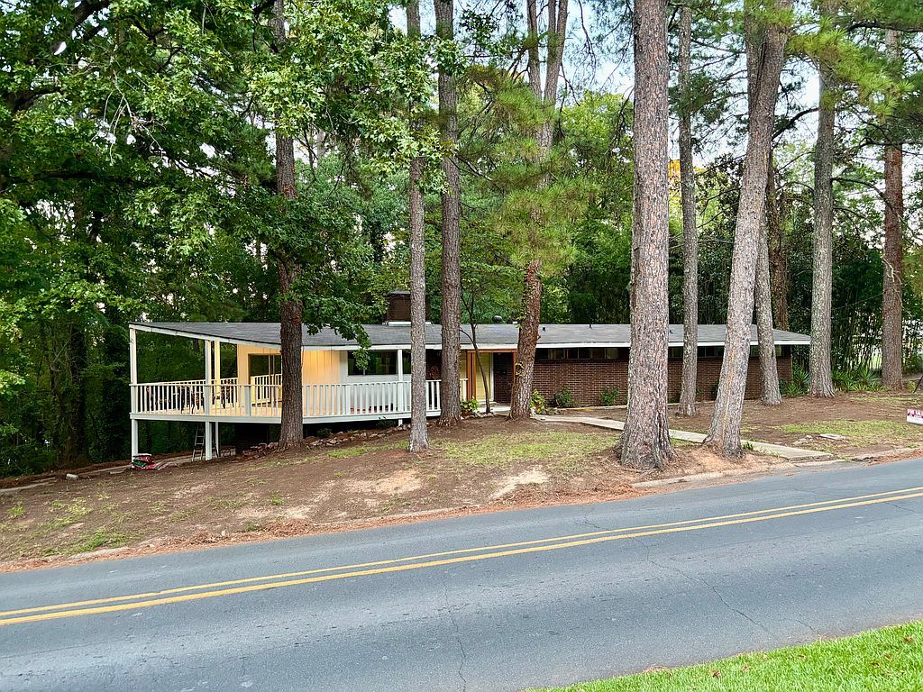 722 N 15th St - Property Image