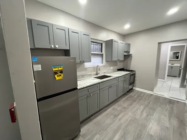 3303 Baring St #9, Philadelphia, PA 19104