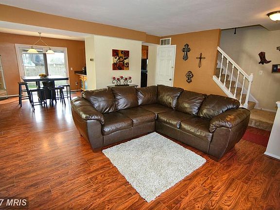 2nd image of 3427 Marble Arch Dr