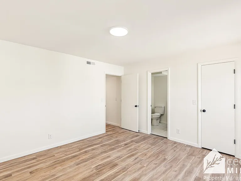 420 S Meridian — Photo 9
