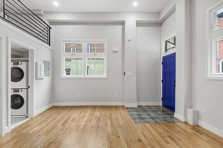 1916 Poplar St #1N — Photo 7