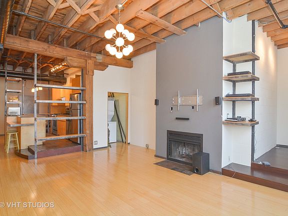 3rd image of 525 N Halsted St Unit 213