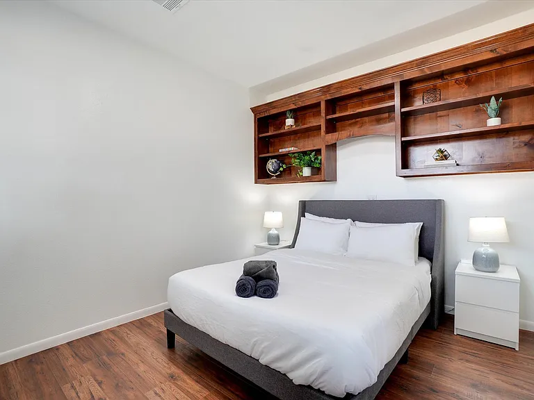 5832 Clear Creek Dr — Photo 26