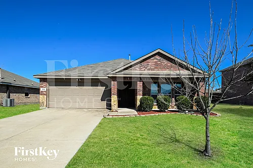 202 Patriot Pkwy Photo 1