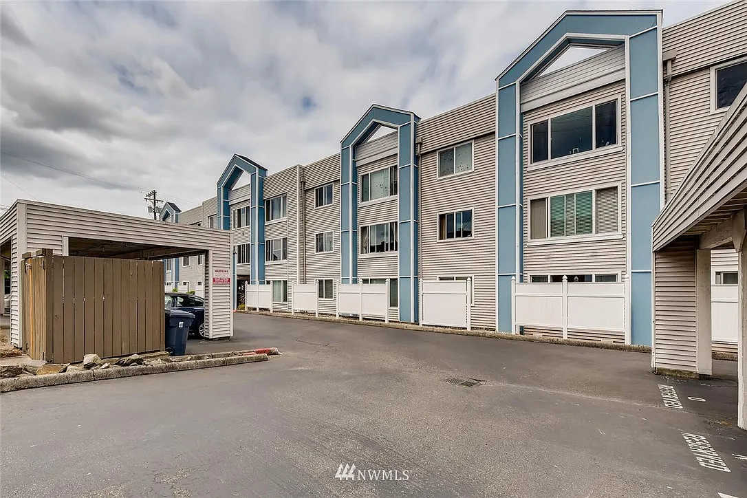 25 N Broadway #308 photo 1