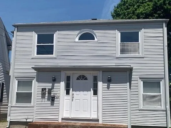 91 Sterling St, Pawtucket, RI 02860