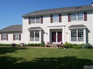 103 Southfield Rd, Baiting Hollow, NY 11933