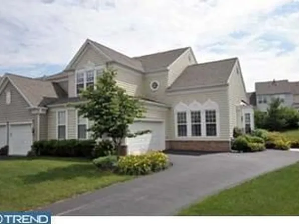 11 Musket Ct, West Chester, PA 19382