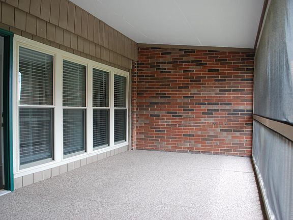 2nd image of 446 Berlin Dr #162