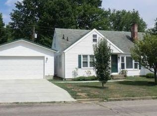 27 Avon Pl, Athens, OH 45701