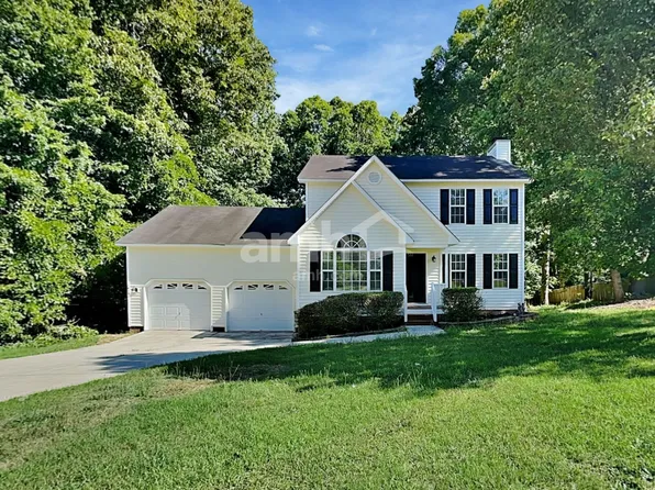 1613 Middle Ridge Dr, Willow Spring, NC 27592