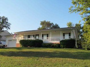 172 Falling Leaf Cir NE, Cleveland, TN 37312