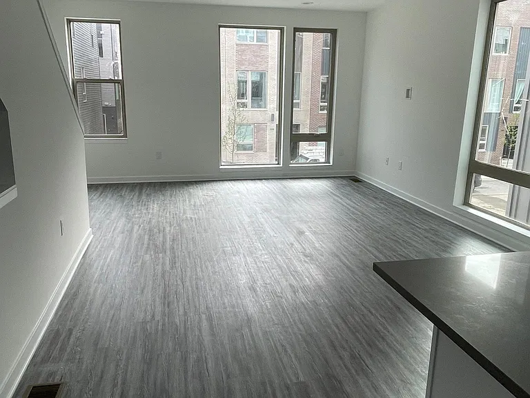 2001 Beach St #265 — Photo 5