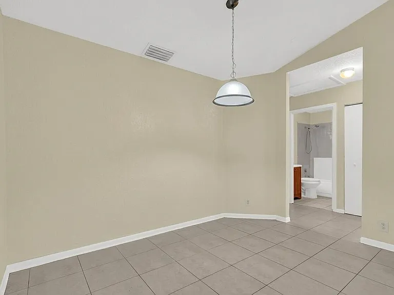 5864 Strawberry Lakes Cir — Photo 6