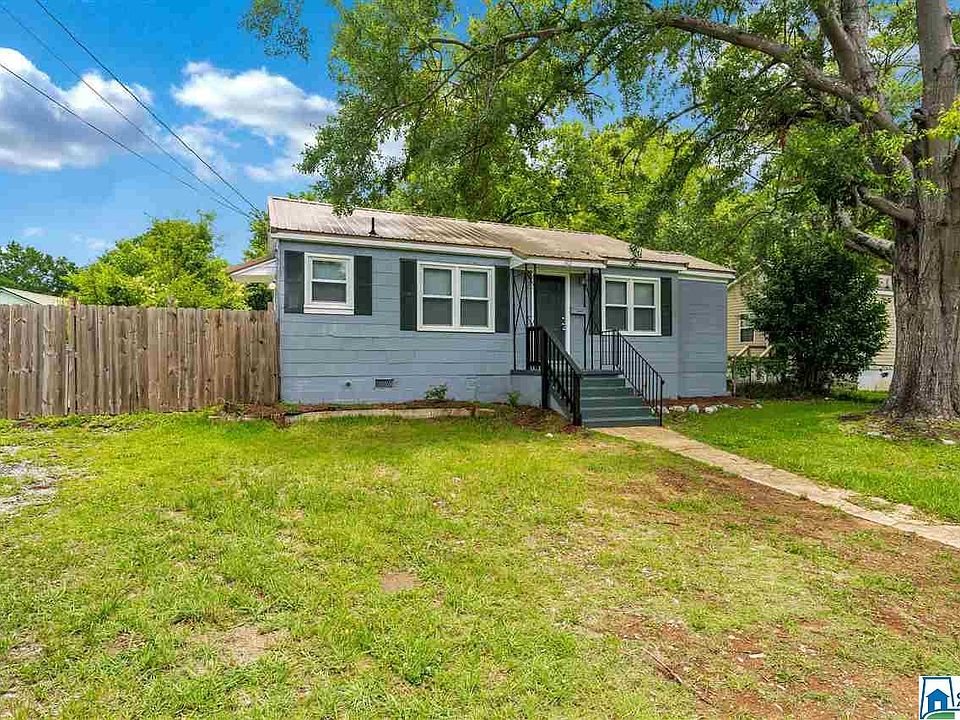 1st image of 302 Coosa Pines Dr