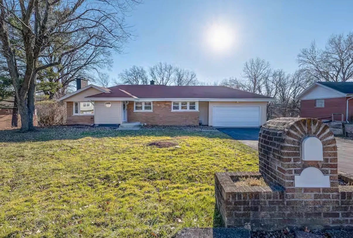 3 bed, 1800 sqft, $6,000 — Photo 1