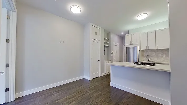 Rented by Compass | media 23