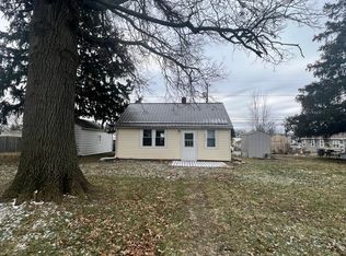 2726 Charlotte Ave, Fort Wayne, IN 46805