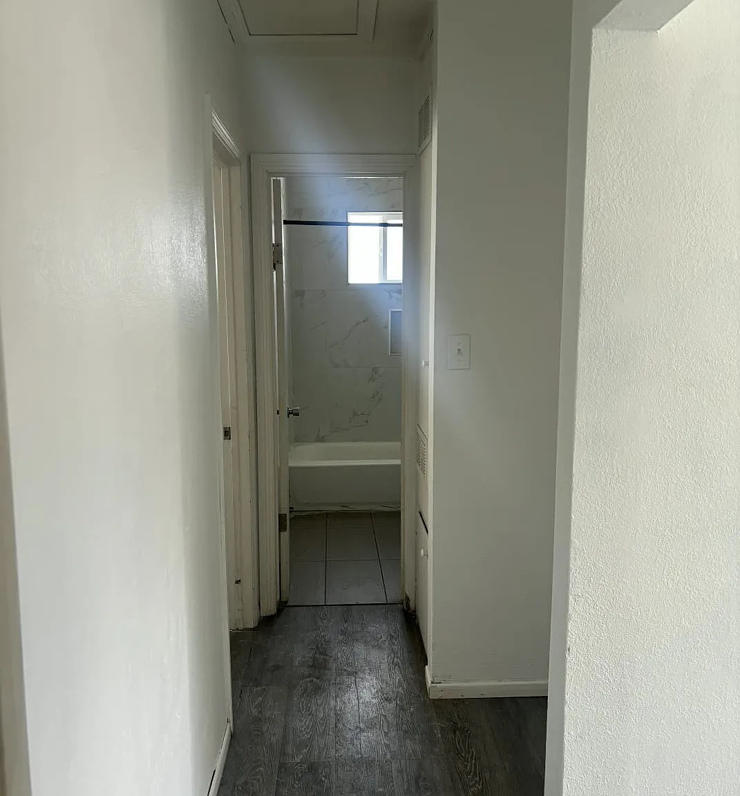 3 bed, 1000 sqft, $2,000 — Photo 3