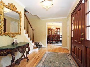 23 Geoffrey Ct, Chatham, NJ 07928