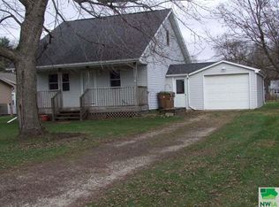 221 Cedar St, Lakeside, IA 50588
