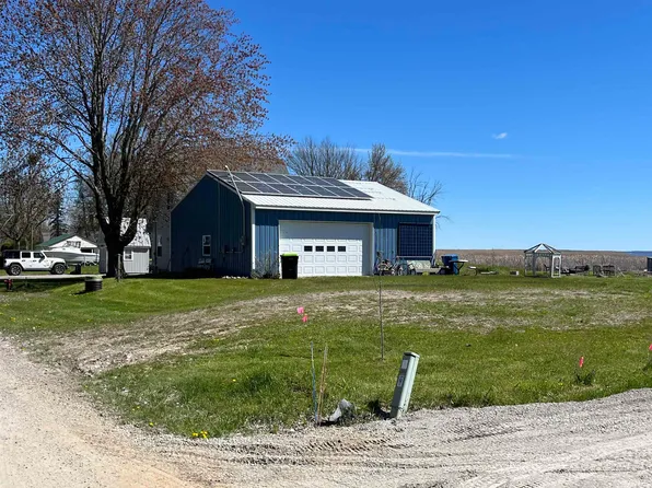 5209 Beachwood Rd, Standish, MI 48658