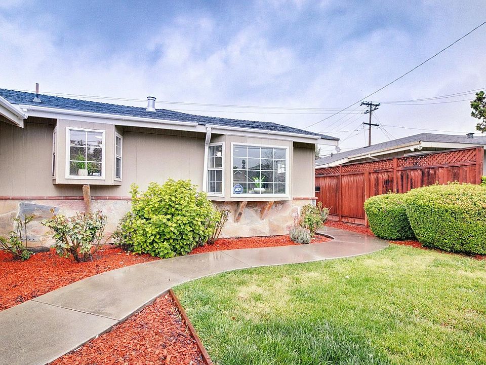 2nd image of 3387 Rocky Mountain Dr