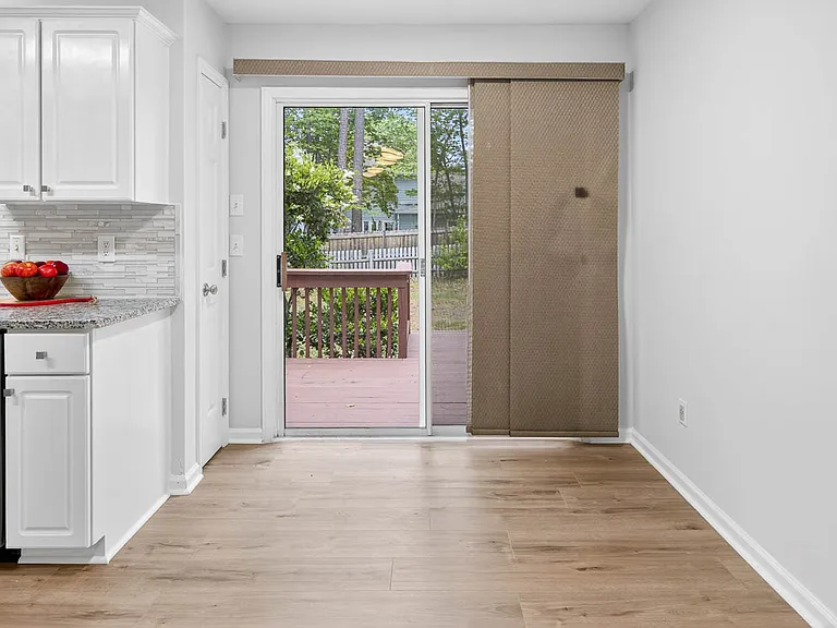 106 Sarabande Dr — Photo 8