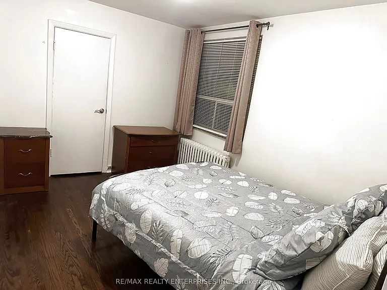297 Lakeshore Rd E #2 — Photo 9