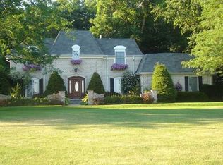 5765 Brown Rd, Oregon, OH 43616