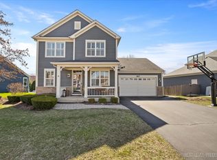 3047 Chalkstone Ave, Elgin, IL 60124