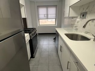 197-05A 65th Cres #1V, Fresh Meadows, NY 11365