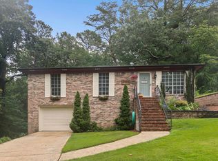 2004 Kenneth St, Fultondale, AL 35068