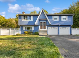 5 Hampton Trl, Wallingford, CT 06492