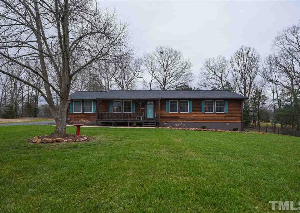 1st image of 2106 Carroll Dr