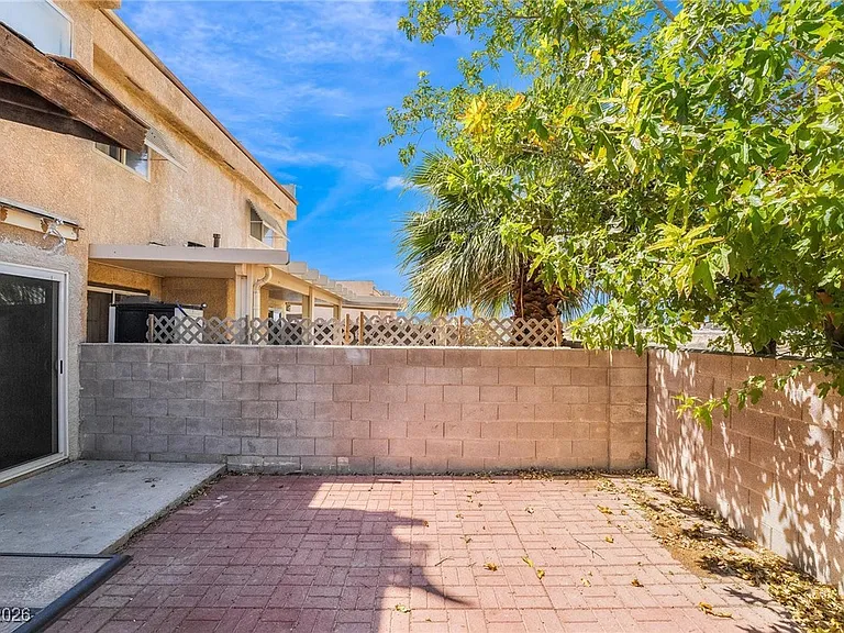 4302 Lynnann Dr — Photo 14