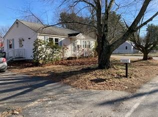 44 Emery St, Merrimac, MA 01860