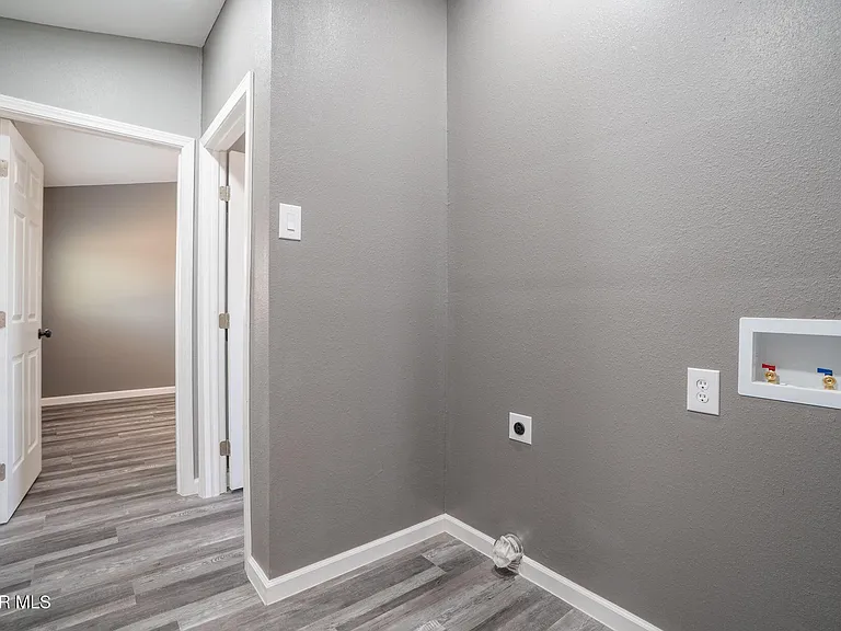 8335 Roseway Dr #2 — Photo 10