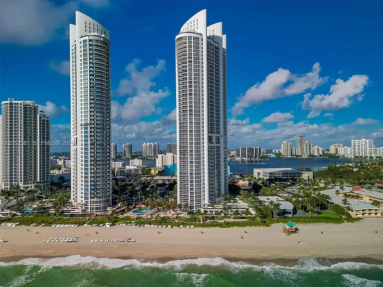 18201 Collins Ave #4606 — Photo 40