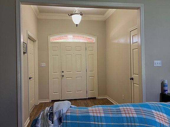 3rd image of 706 Boardwalk Ave