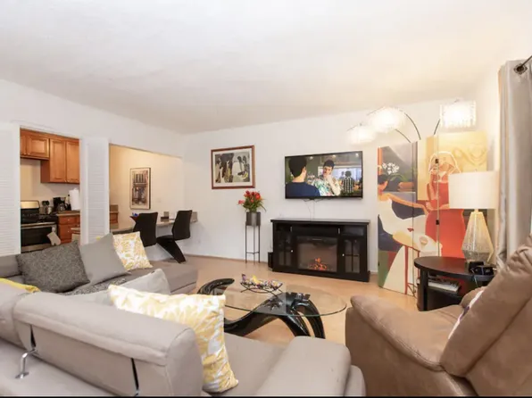 (undisclosed Address), Los Angeles, CA 90046