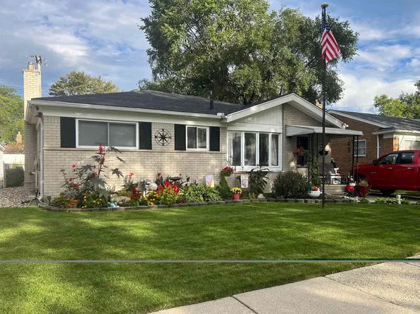 24624 Marine Ave, Eastpointe, MI 48021