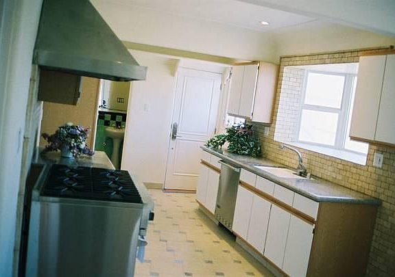 4th image of 8551 W Olympic Blvd #1